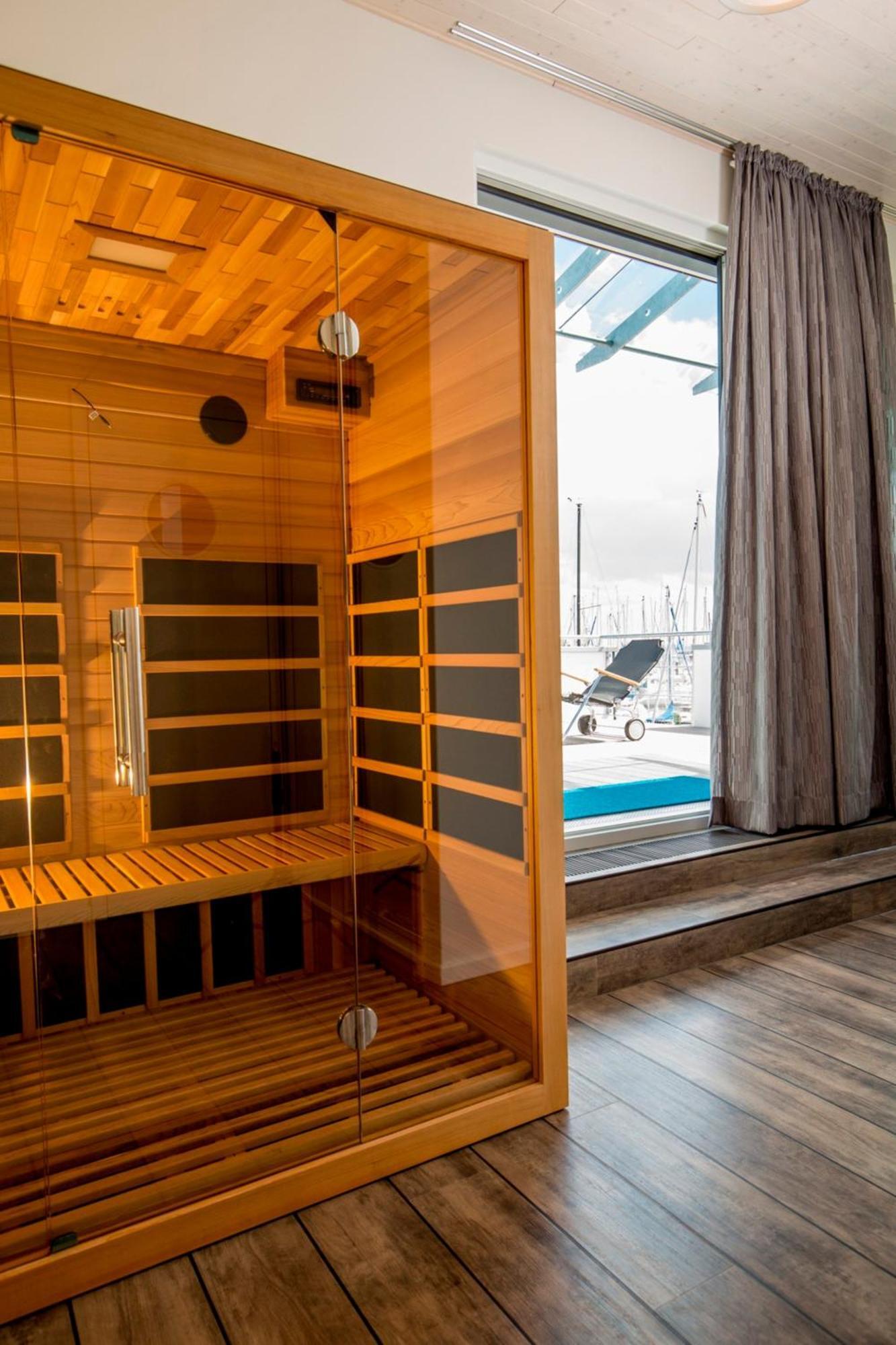 Kyst 5410 Floating Home 1 노이슈타트인홀슈타인 외부 사진