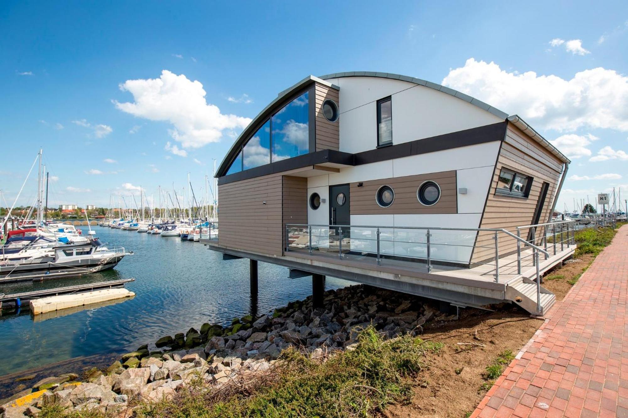 Kyst 5410 Floating Home 1 노이슈타트인홀슈타인 외부 사진