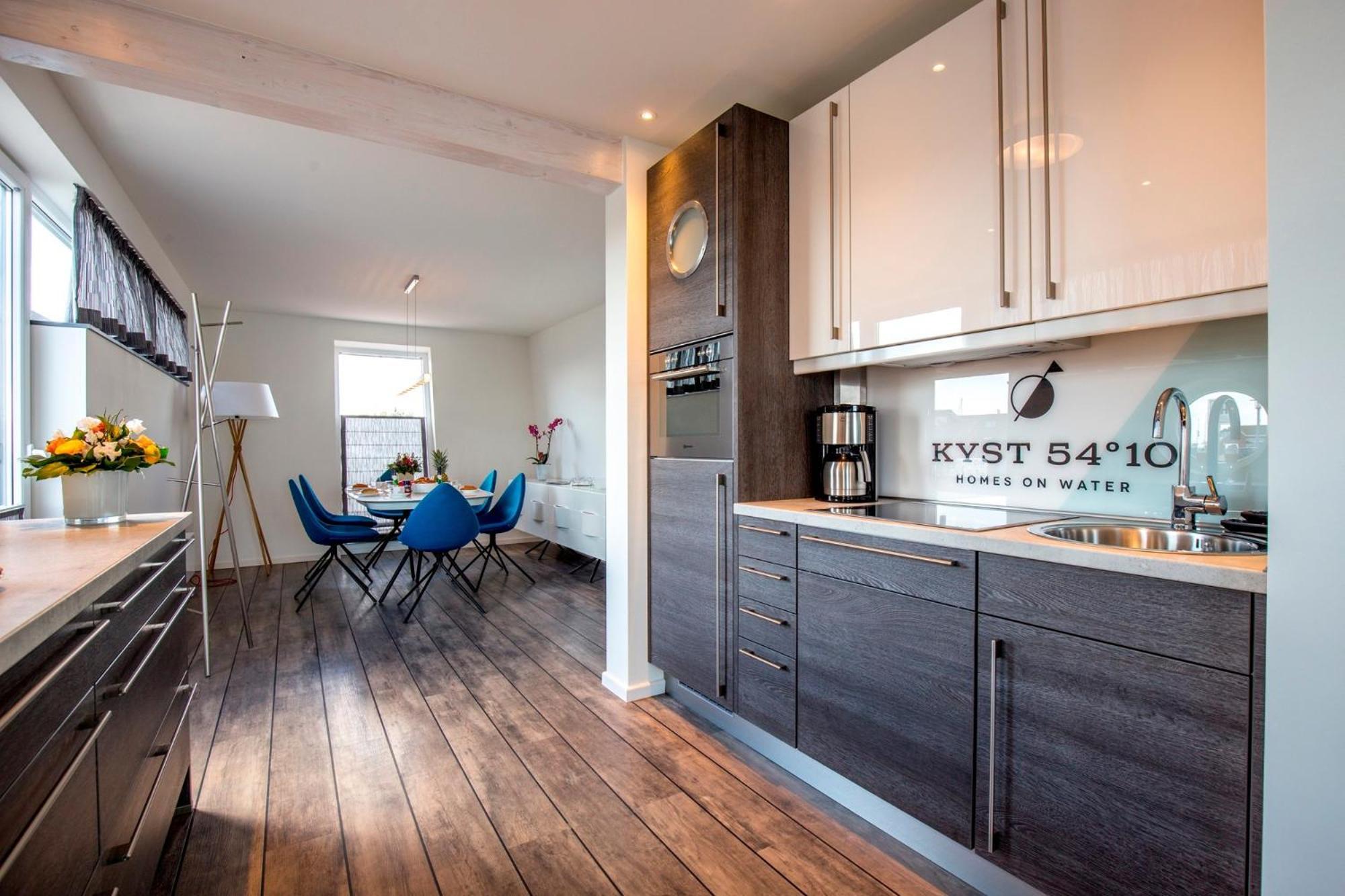 Kyst 5410 Floating Home 1 노이슈타트인홀슈타인 외부 사진